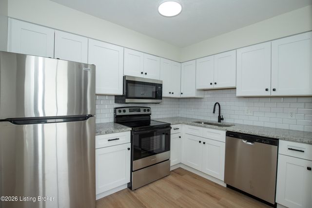 1935 Gardiner Ln H124, Louisville, KY 40205