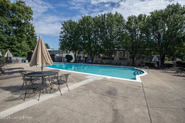 1935 Gardiner Ln H124, Louisville, KY 40205