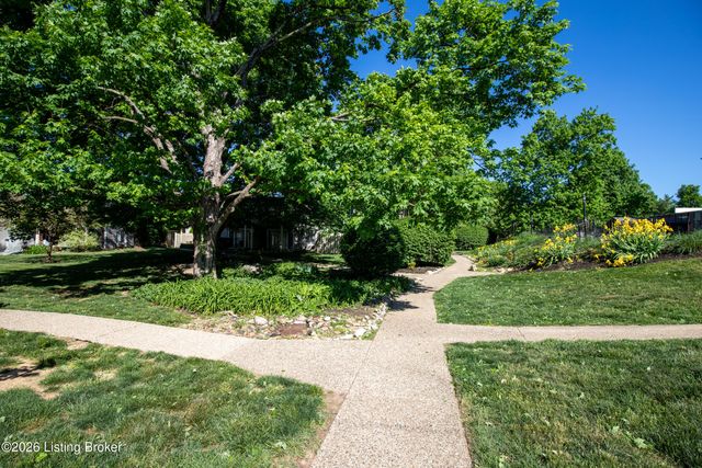 1935 Gardiner Ln H124, Louisville, KY 40205
