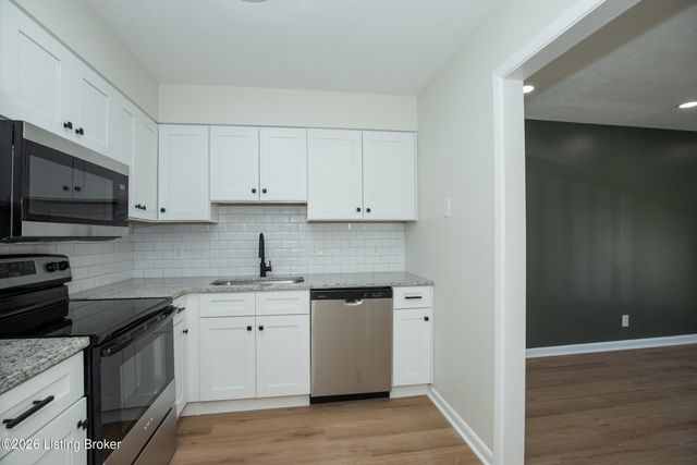 1935 Gardiner Ln H124, Louisville, KY 40205