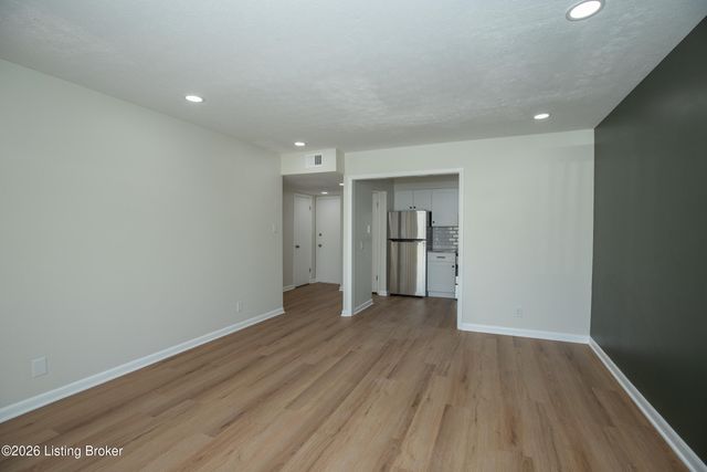 1935 Gardiner Ln H124, Louisville, KY 40205