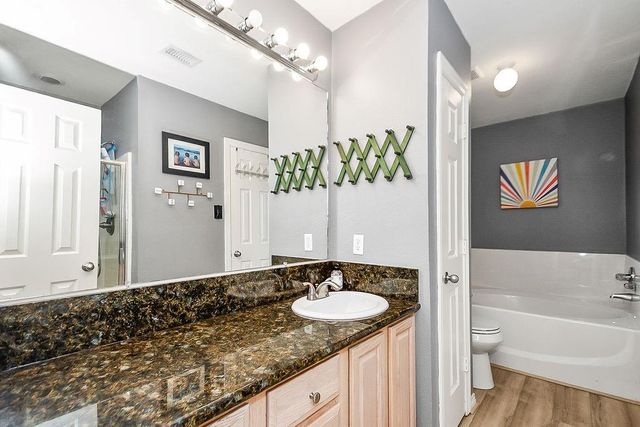 5130 Chasewood Drive, Bacliff, TX 77518