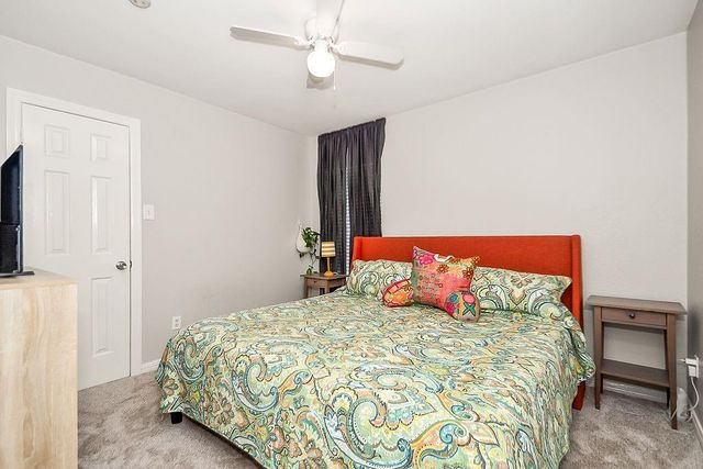 5130 Chasewood Drive, Bacliff, TX 77518
