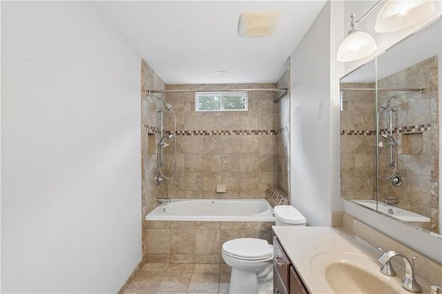 441 Village Green Court SW, Lilburn, GA 30047