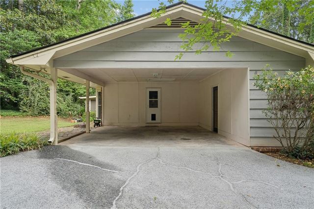 441 Village Green Court SW, Lilburn, GA 30047