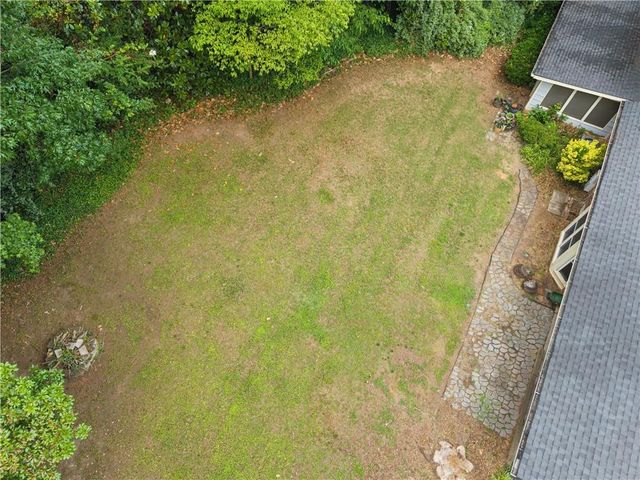 441 Village Green Court SW, Lilburn, GA 30047