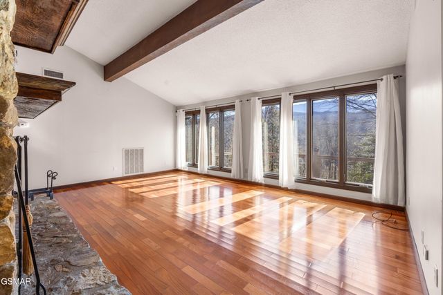 333 Gatlin Drive, Gatlinburg, TN 37738