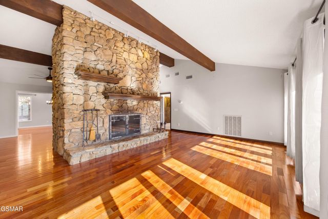 333 Gatlin Drive, Gatlinburg, TN 37738