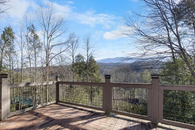 333 Gatlin Drive, Gatlinburg, TN 37738