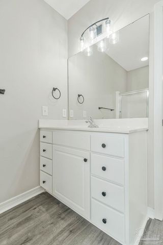 4146 Oak Pointe Dr, Gulf Breeze, FL 32563