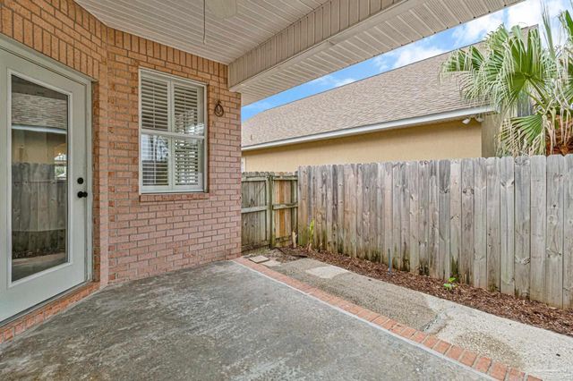 4146 Oak Pointe Dr, Gulf Breeze, FL 32563