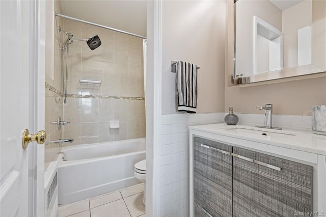3314 Parkview Drive, Spring Valley, NY 10977