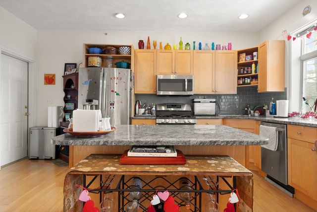 557 Salem 4, Malden, MA 02148