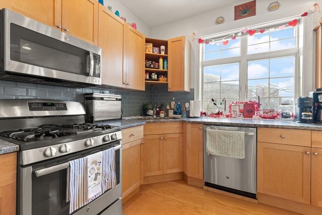 557 Salem 4, Malden, MA 02148