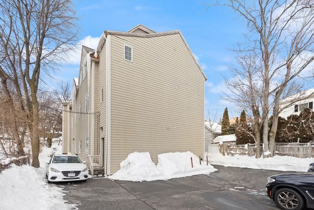 557 Salem 4, Malden, MA 02148
