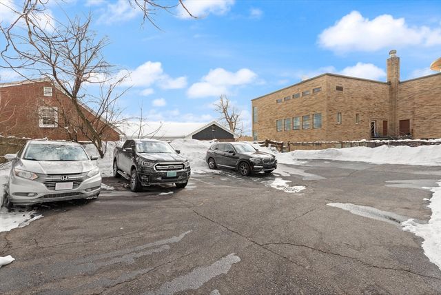 557 Salem 4, Malden, MA 02148