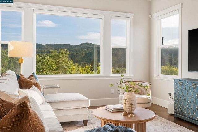 1333 Laverock Ln, Alamo, CA 94507