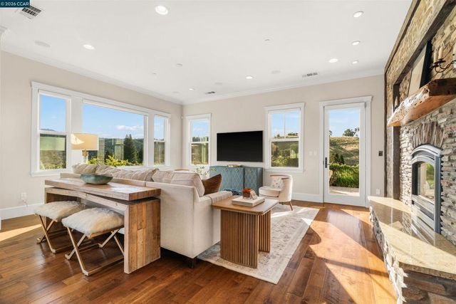 1333 Laverock Ln, Alamo, CA 94507