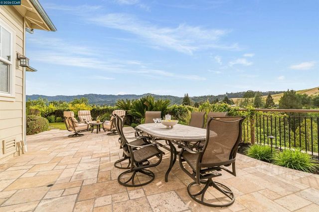 1333 Laverock Ln, Alamo, CA 94507