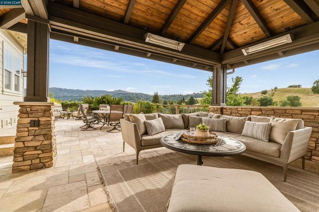 1333 Laverock Ln, Alamo, CA 94507