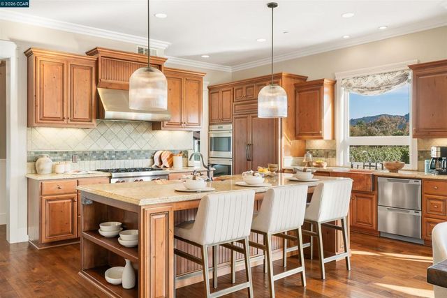 1333 Laverock Ln, Alamo, CA 94507