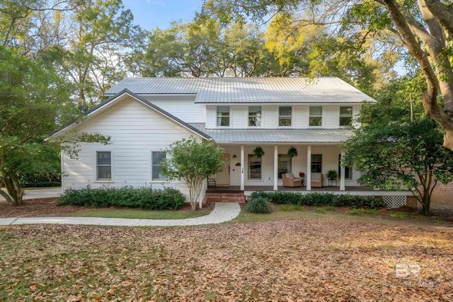 16 Greenbrier Lane, Fairhope, AL 36532