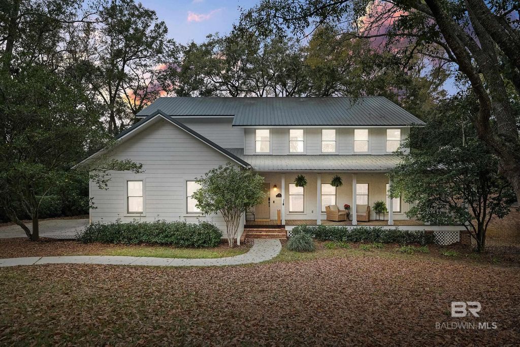 16 Greenbrier Lane, Fairhope, AL 36532