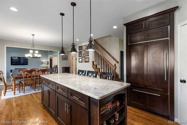 2036 Hickory Trail Drive, Rochester Hills, MI 48309