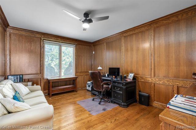 2036 Hickory Trail Drive, Rochester Hills, MI 48309