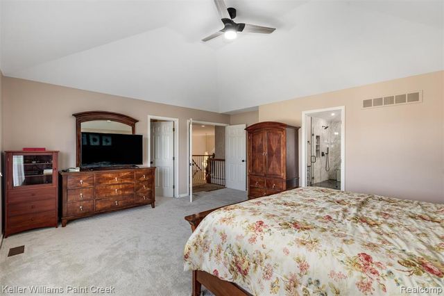 2036 Hickory Trail Drive, Rochester Hills, MI 48309