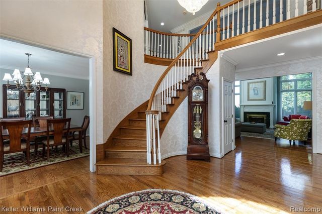 2036 Hickory Trail Drive, Rochester Hills, MI 48309