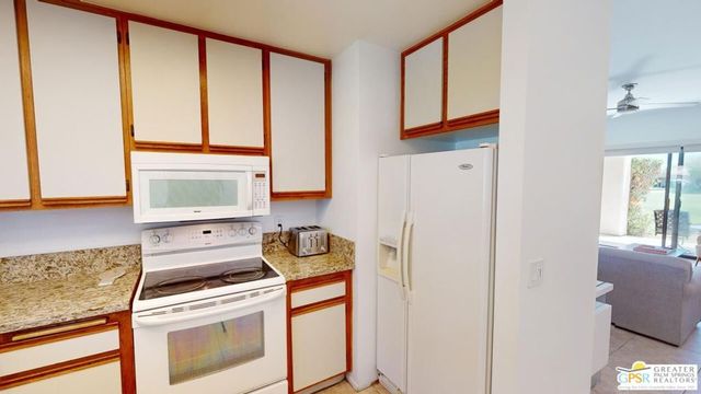 28862 Isleta Court, Cathedral City, CA 92234