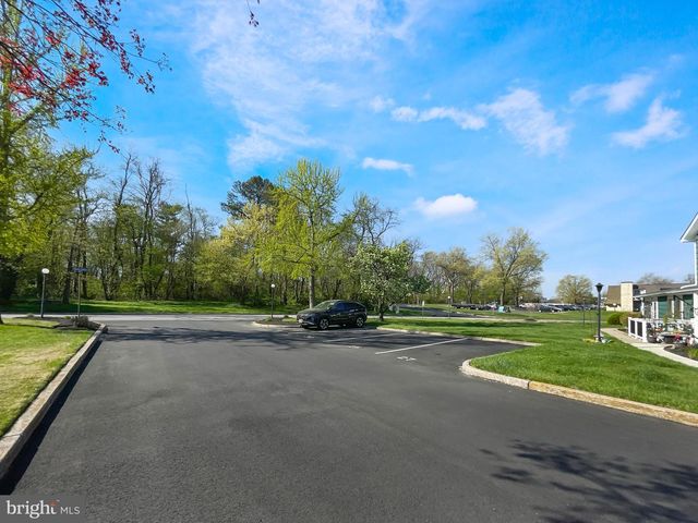 28 BIRCHWOOD CT, West Deptford, NJ 08066