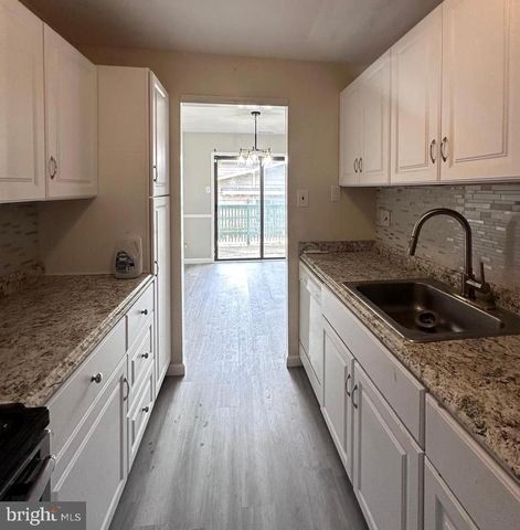 28 BIRCHWOOD CT, West Deptford, NJ 08066