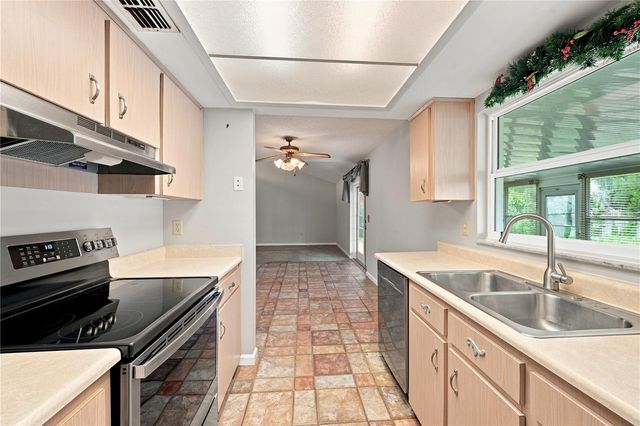 7316 HIGHLAND GROVE DRIVE, Lakeland, FL 33810