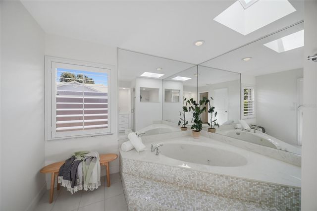 7501 WEEPING WILLOW BOULEVARD, Sarasota, FL 34241
