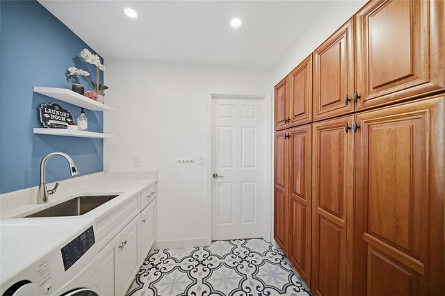 7501 WEEPING WILLOW BOULEVARD, Sarasota, FL 34241