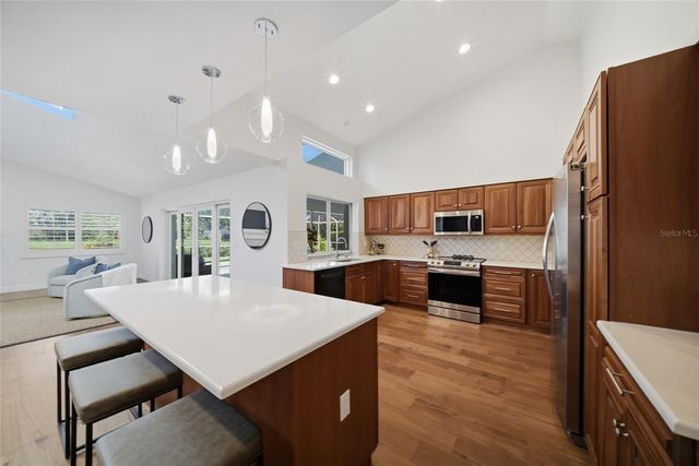 7501 WEEPING WILLOW BOULEVARD, Sarasota, FL 34241