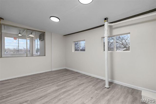 3205 Ivanhoe Avenue, St Louis, MO 63139