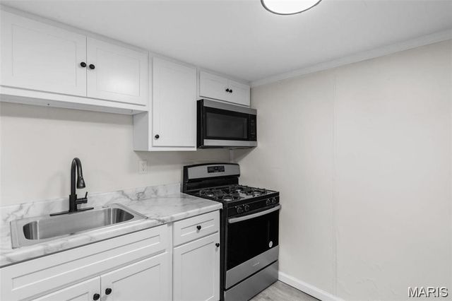 3205 Ivanhoe Avenue, St Louis, MO 63139