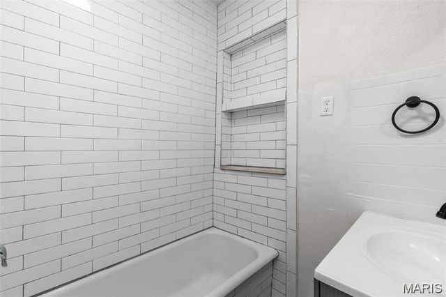 3205 Ivanhoe Avenue, St Louis, MO 63139