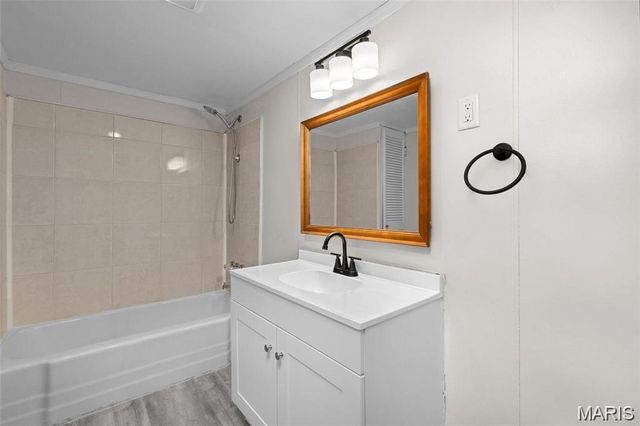 3205 Ivanhoe Avenue, St Louis, MO 63139