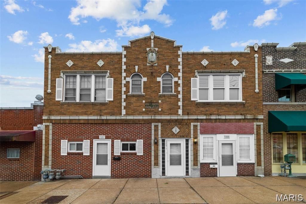 3205 Ivanhoe Avenue, St Louis, MO 63139