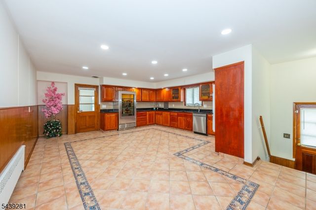 417 Linden Ave, Rahway City, NJ 07065