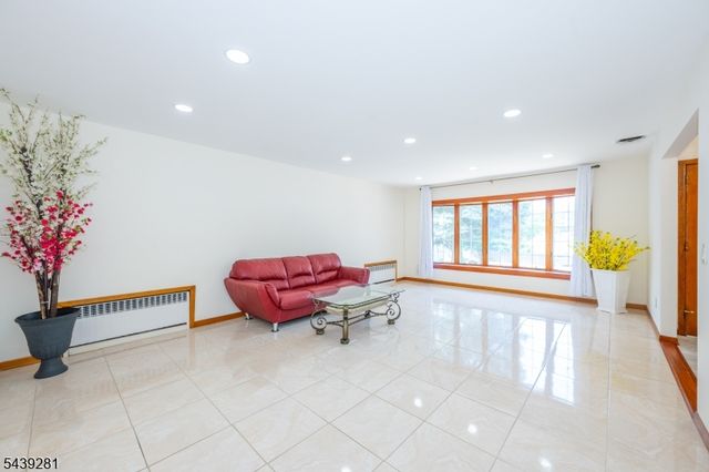 417 Linden Ave, Rahway City, NJ 07065