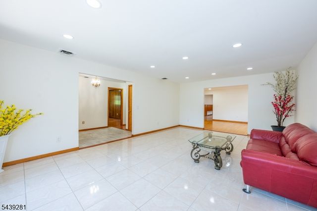 417 Linden Ave, Rahway City, NJ 07065