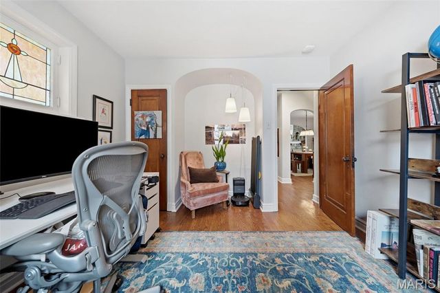 5239 Oleatha Avenue, St Louis, MO 63139