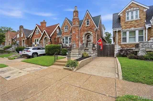 5239 Oleatha Avenue, St Louis, MO 63139
