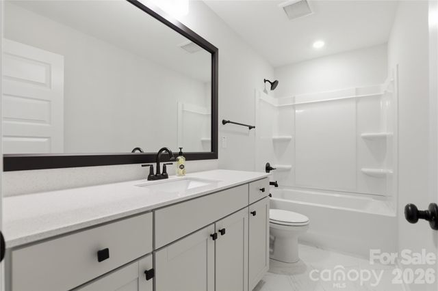 222 Moravian Court, Advance, NC 27006