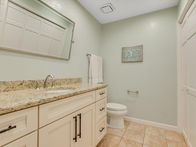 1100 The Cape 602, Horseshoe Bay, TX 78657